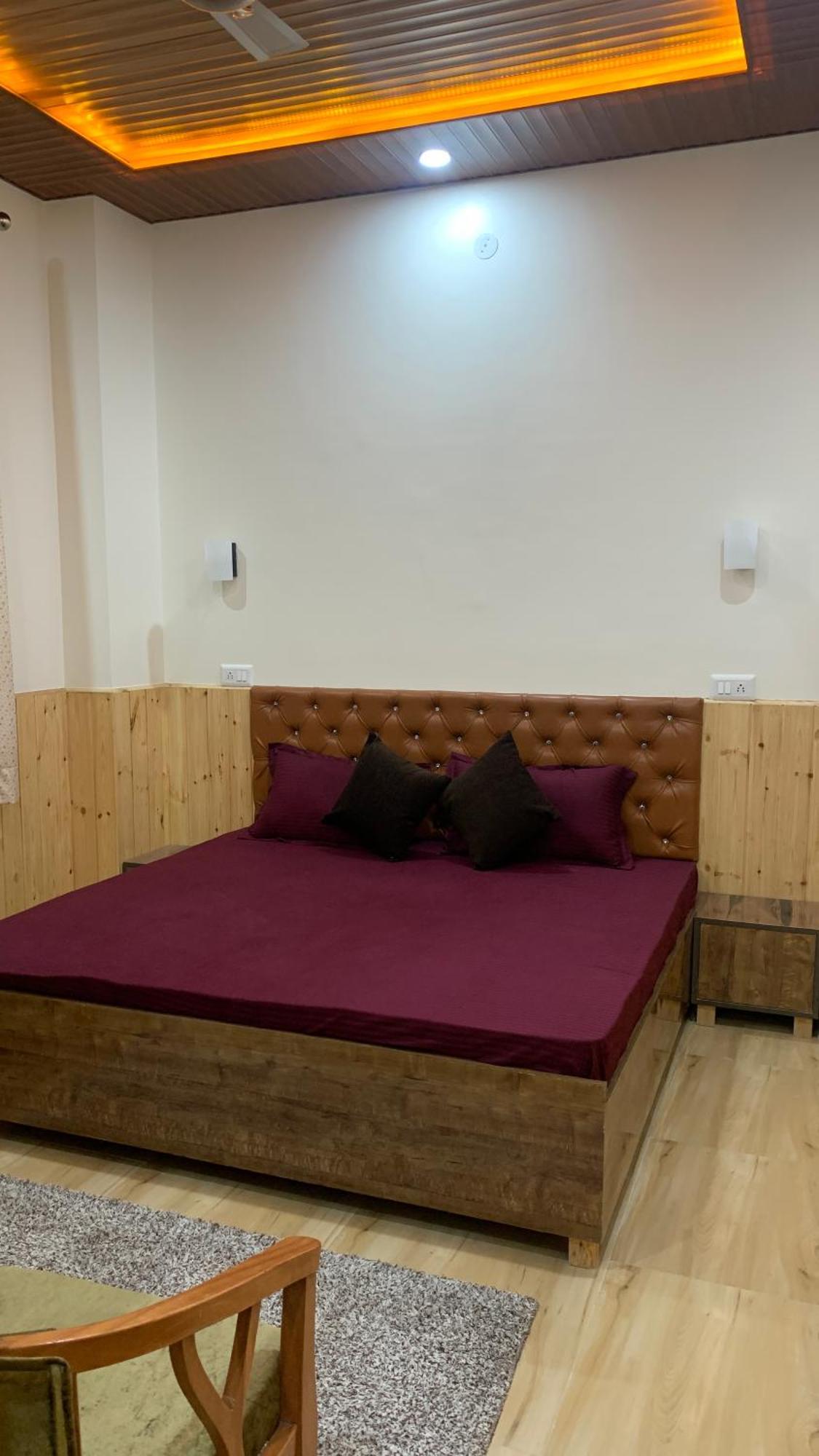 Tulip Flowing River View Hotel. Shamshi المظهر الخارجي الصورة