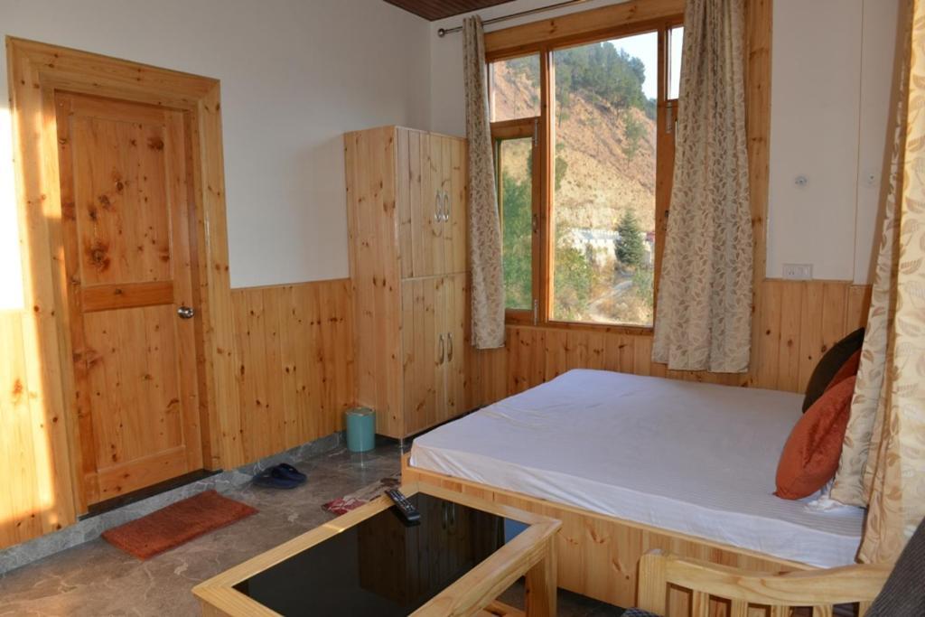 Tulip Flowing River View Hotel. Shamshi المظهر الخارجي الصورة