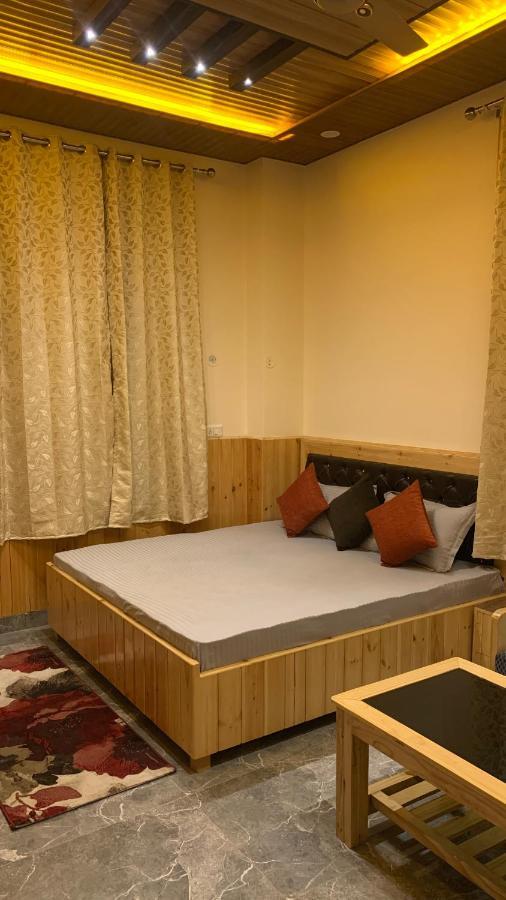 Tulip Flowing River View Hotel. Shamshi المظهر الخارجي الصورة