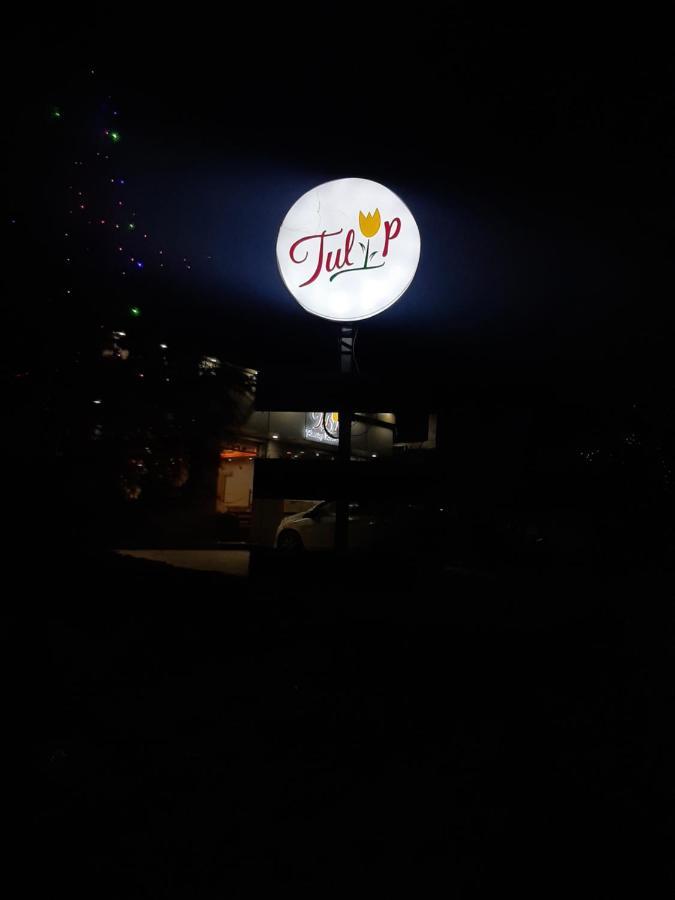 Tulip Flowing River View Hotel. Shamshi المظهر الخارجي الصورة